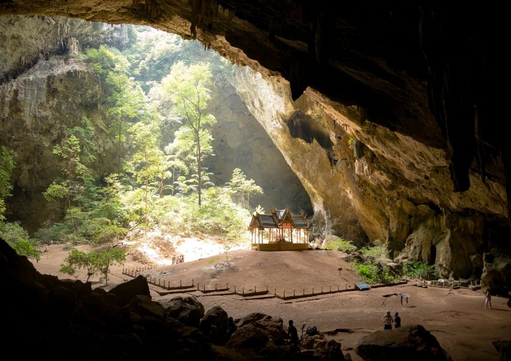 Templo de la Cueva de Phraya Nakhon en Tailandia.